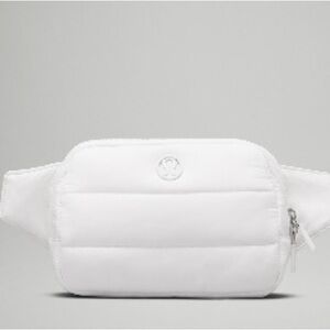 NWT lululemon Everywhere Belt Bag Large 2L Wunder Puff in White